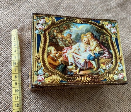 Vintage Kemps Biscuit Tin V&A Museum design - one available